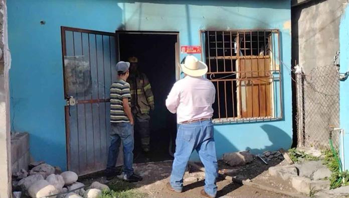 Se incendia casa Por corto circuito