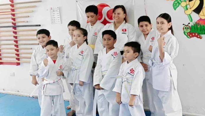 Promueven nuevas cintas en Sakura Dojo