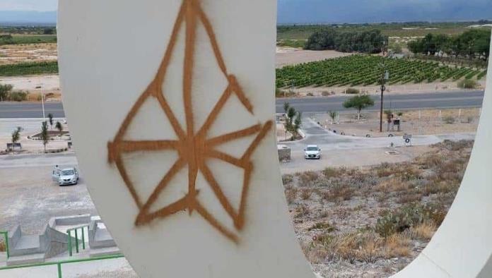 Atacan grafiteros a Pueblo Mágico