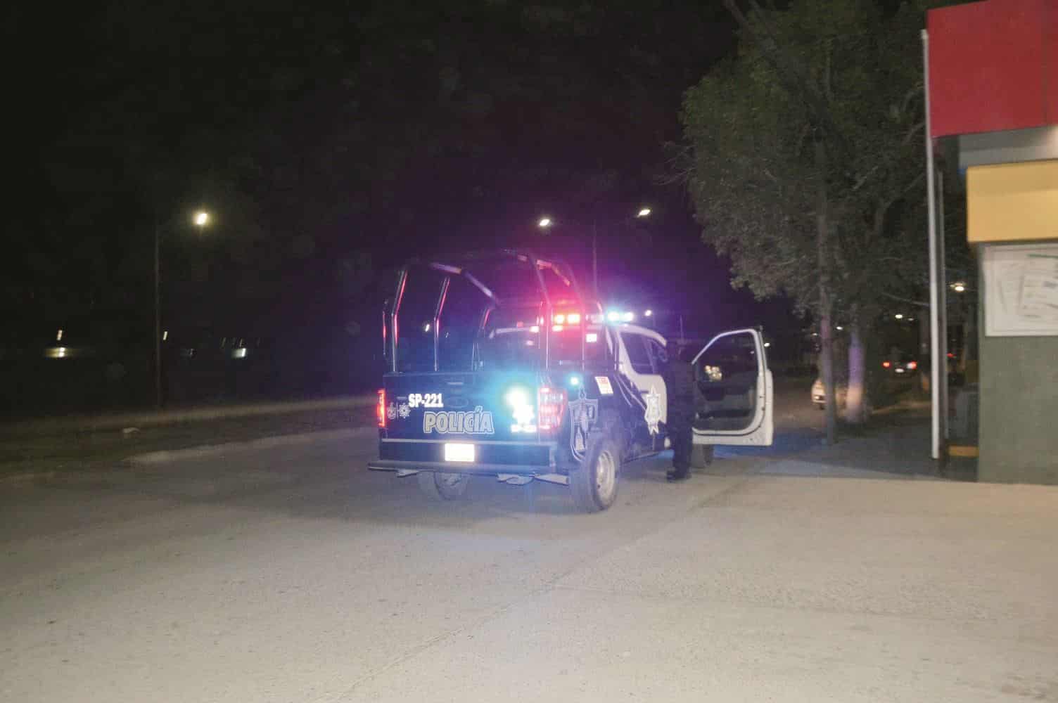 En jaque policías por Banda de asaltantes