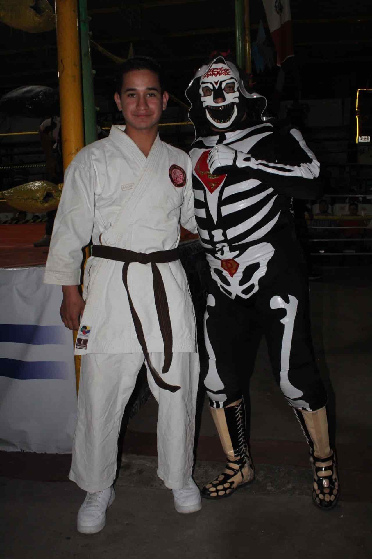 Súper Parka, Hijo de Volador y Desalmado Ibarra aplastaron a los rudos