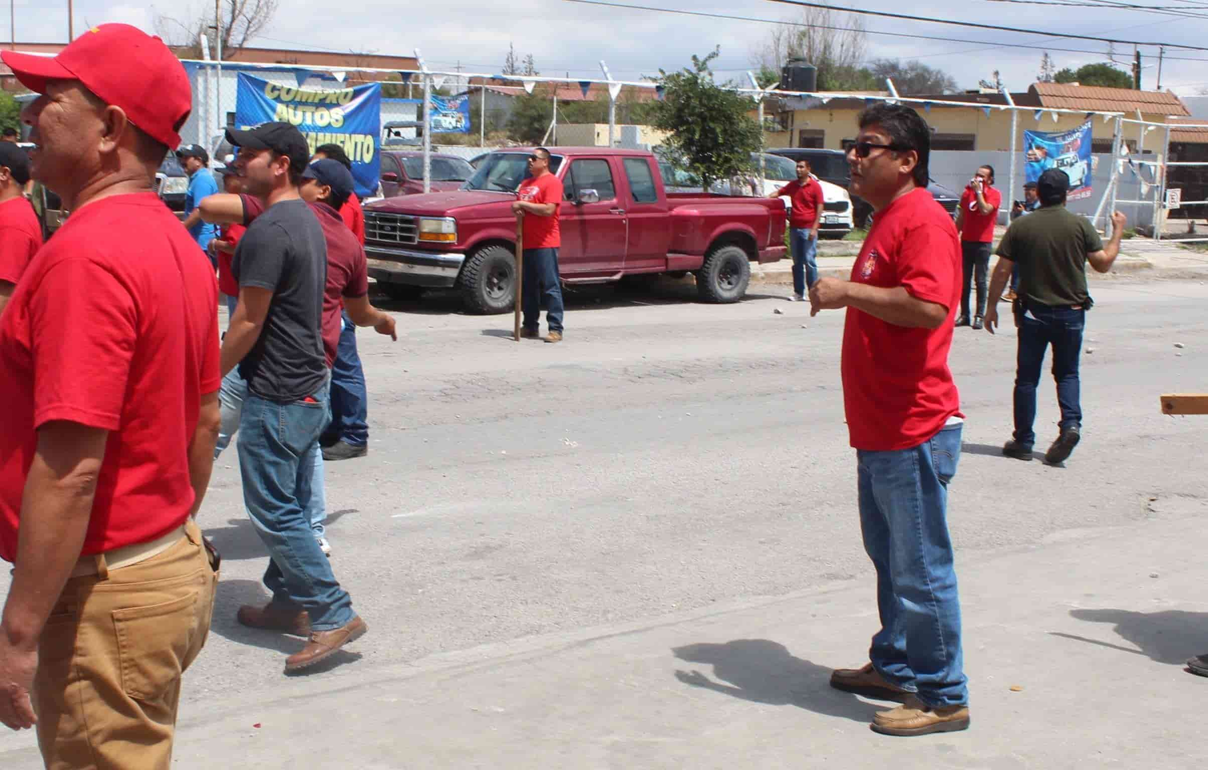 Revive el napismo a sangre y piedras