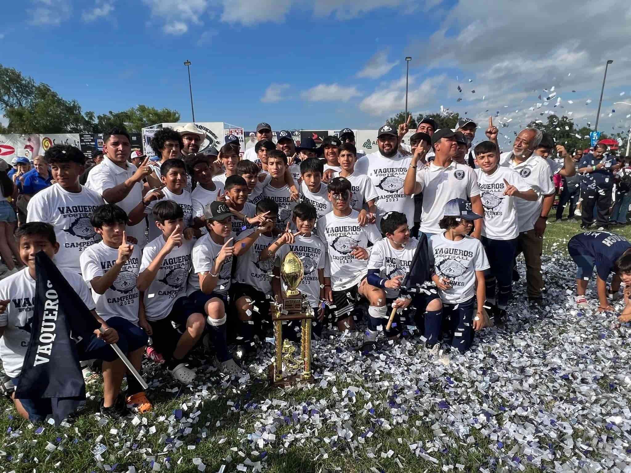 CLAUSURA CON BROCHE DE ORO