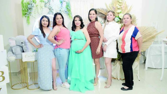 Ana Karen En la espera de su bebé