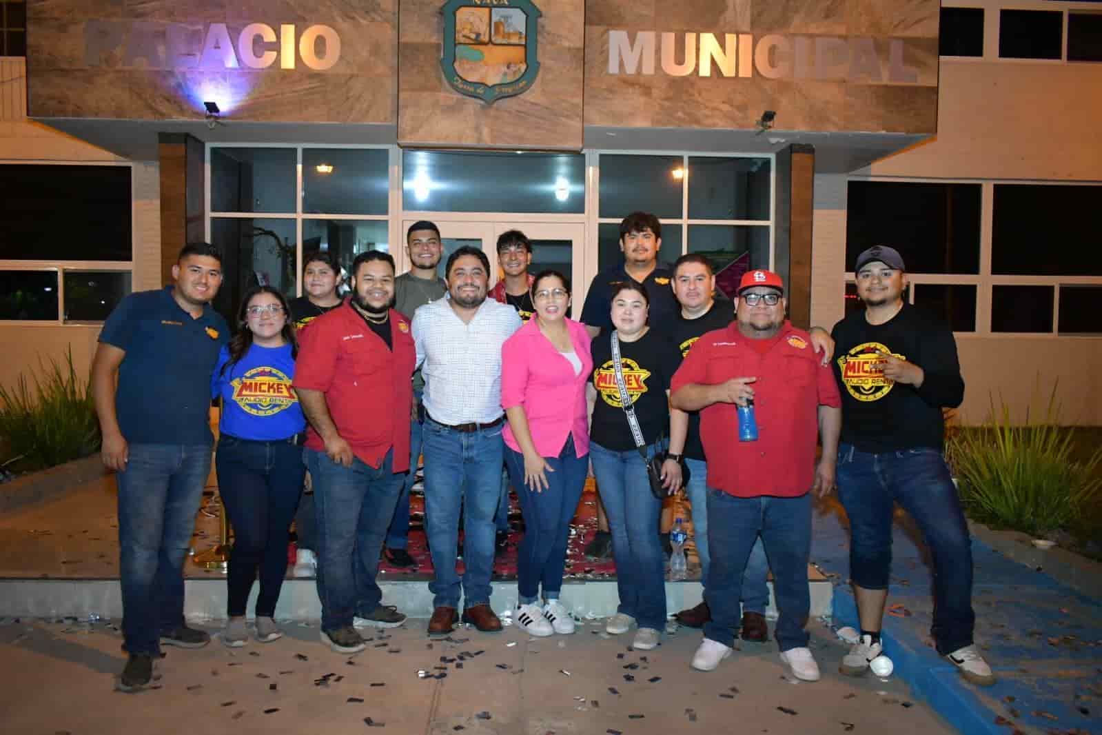 Celebran con Kermes a estudiantes de Nava