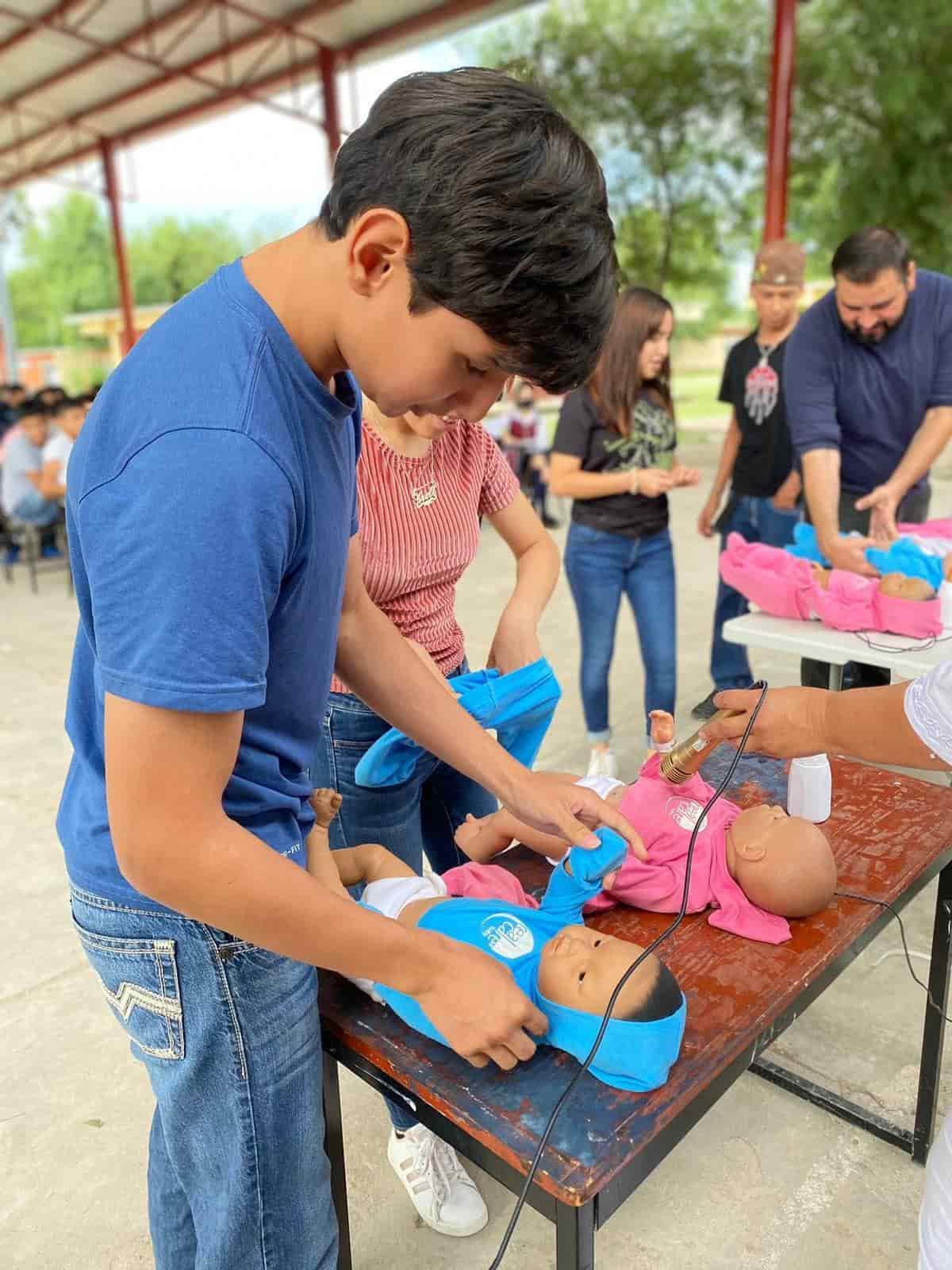 Aborda escuela la salud reproductiva
