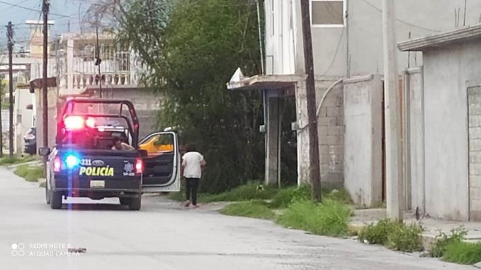 Asaltan a jovencito a punta de pistola Asaltan a jovencito a punta de pistola