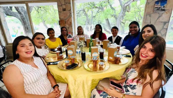 En Múzquiz Celebran el Día de la Educadora