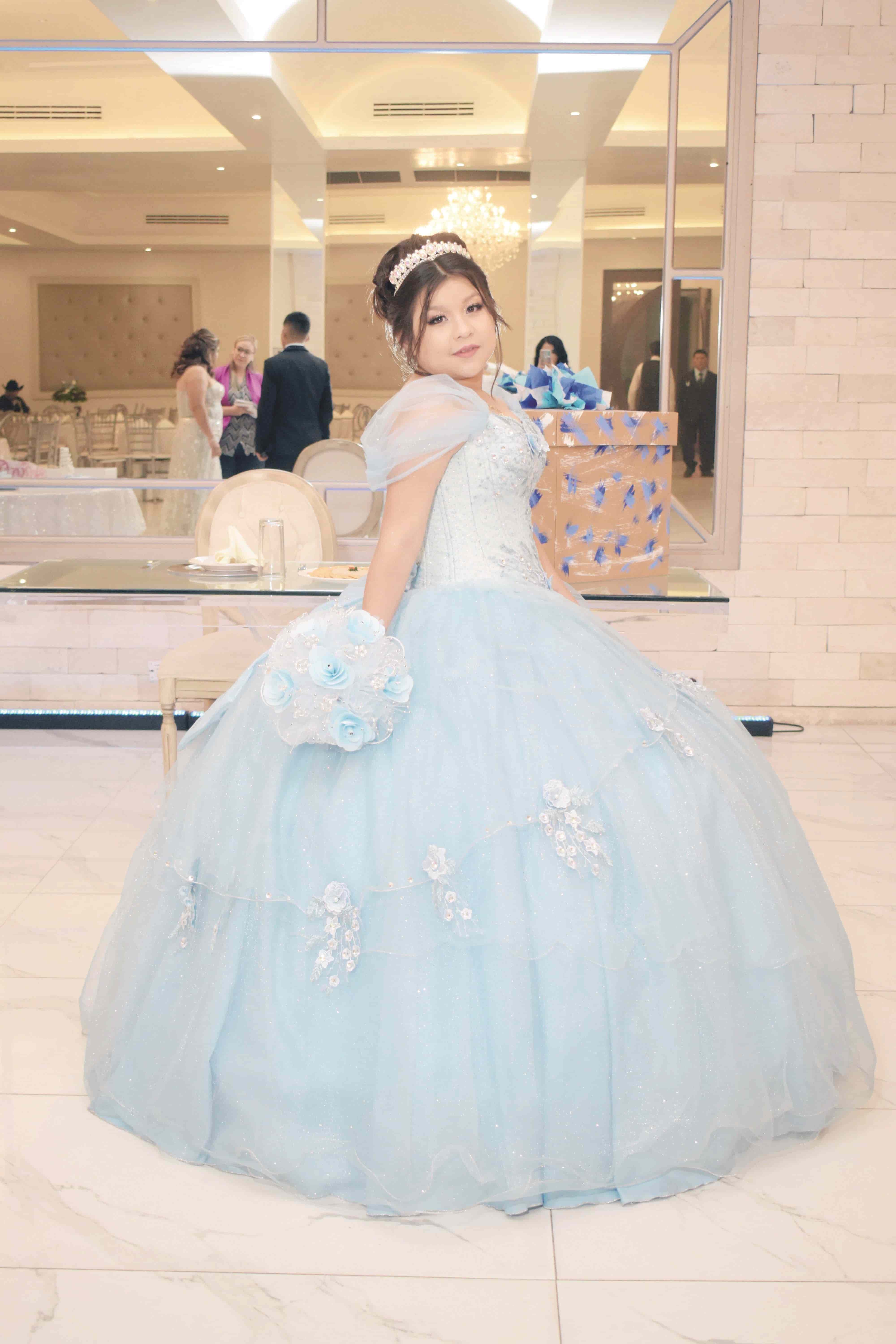 Kimberly Altair Celebra sus XV años