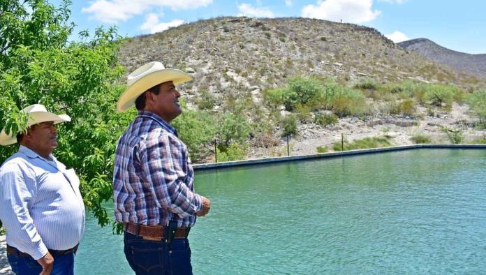 En Ciénegas llenan lluvias los estanques