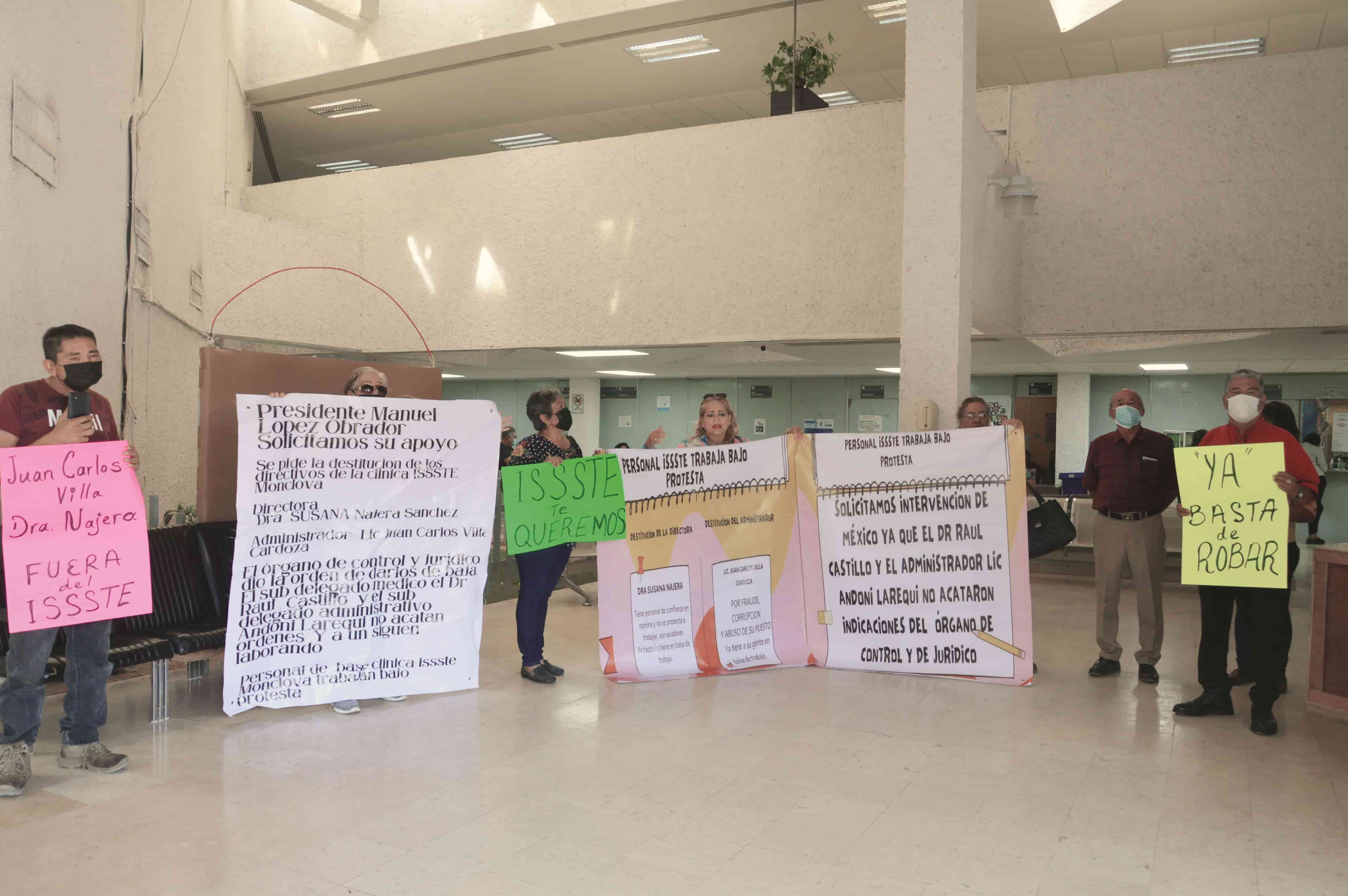 Toman jubilados la clínica del ISSSTE