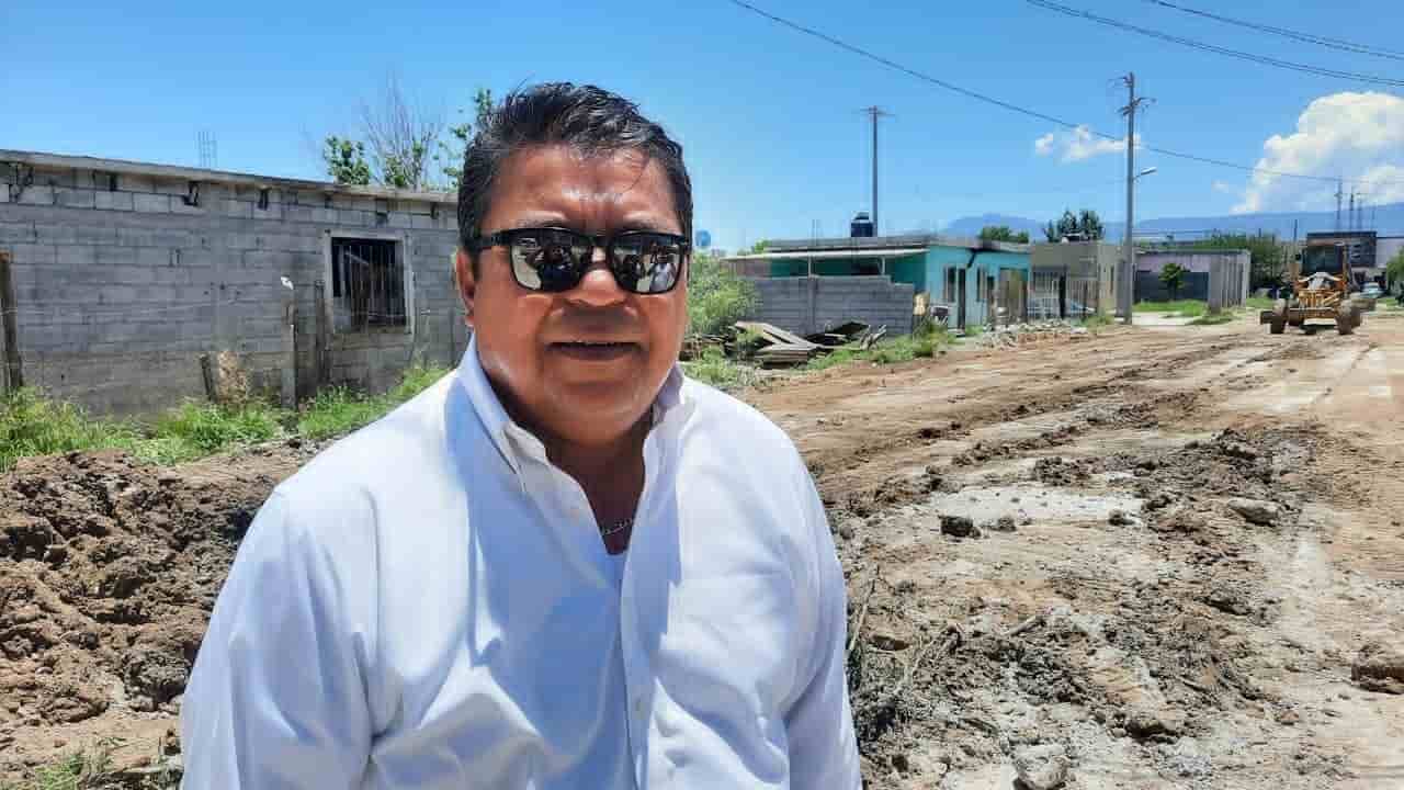 Supervisa Piña pavimentación