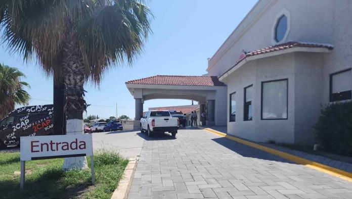 Irrumpen en hotel, juegan lavacoches a los sicarios