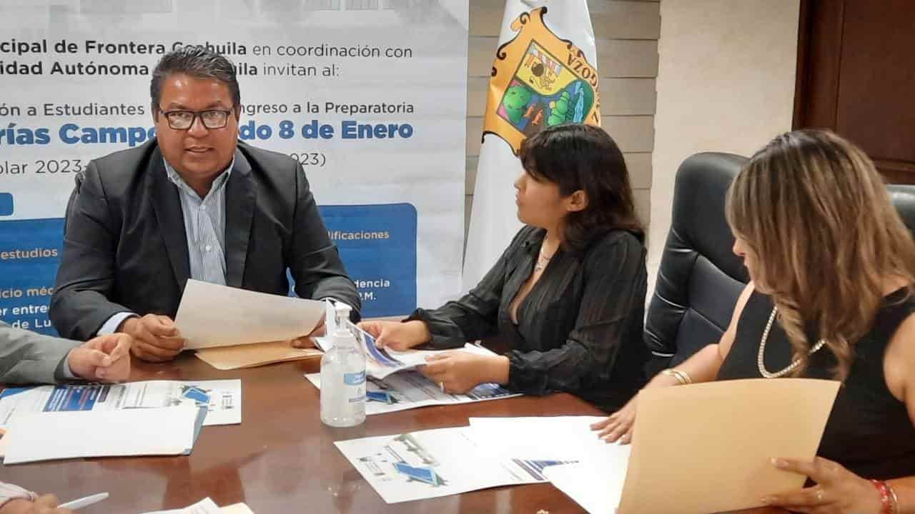 Abren inscripciones para la Prepa del 8