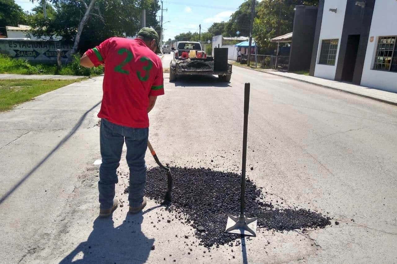 Aplican plan de bacheo en Obregón y Jiménez