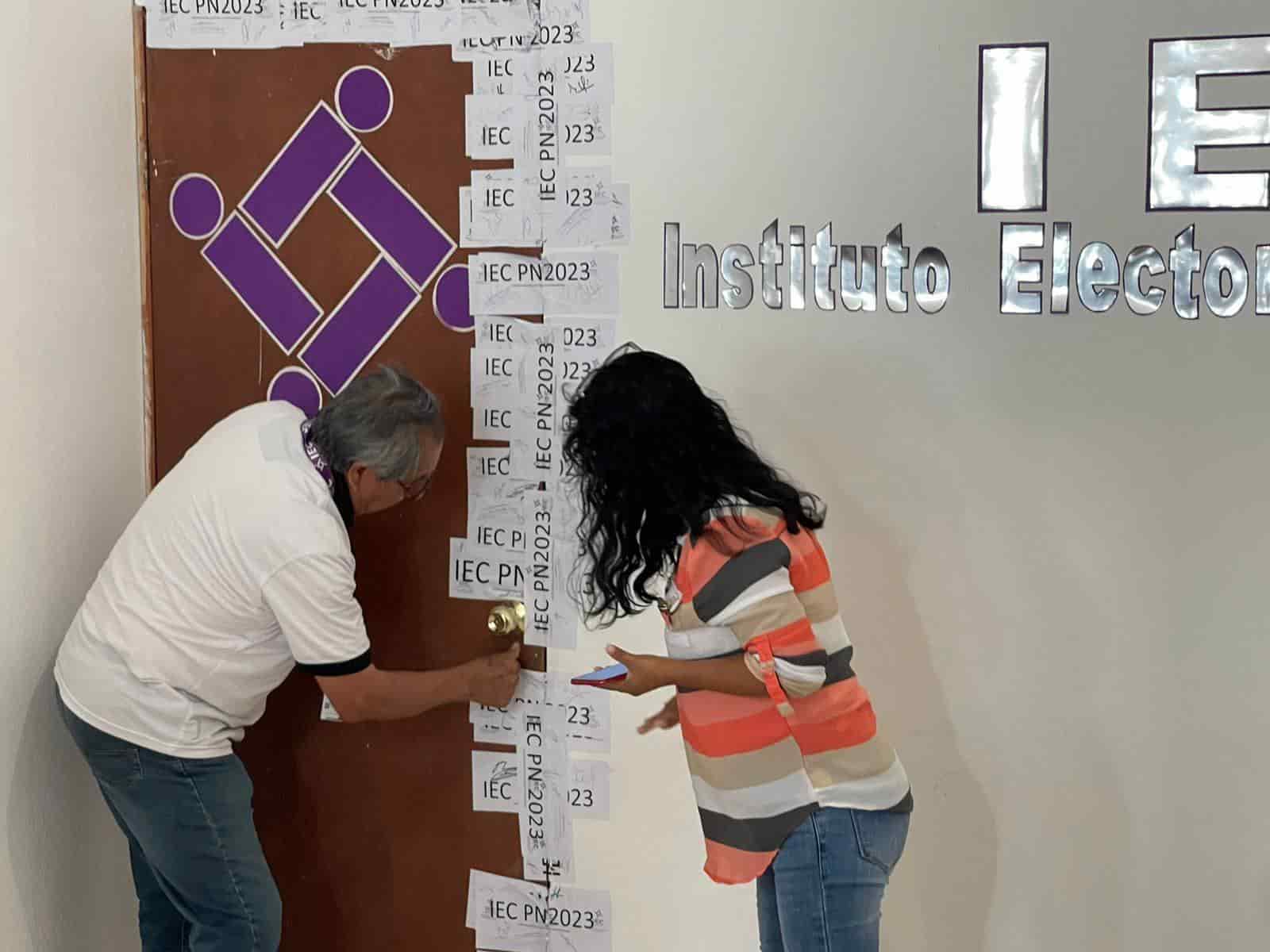 Justo a tiempo; Reemplazan boletas de urnas electrónicas