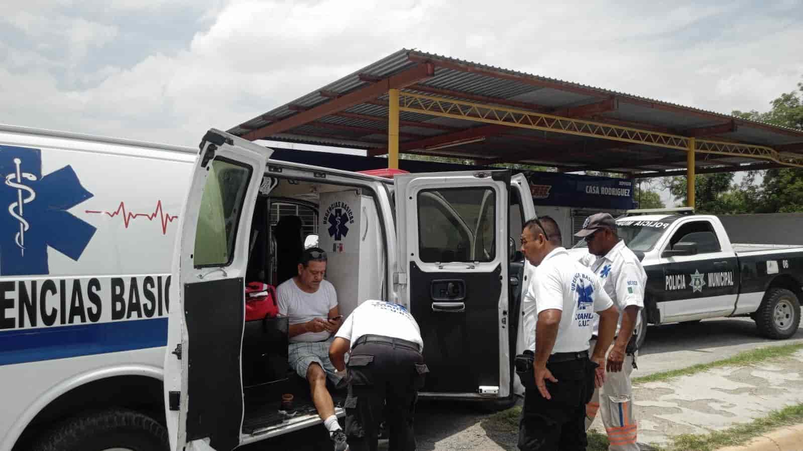 Queda motociclista herido en Nadadores
