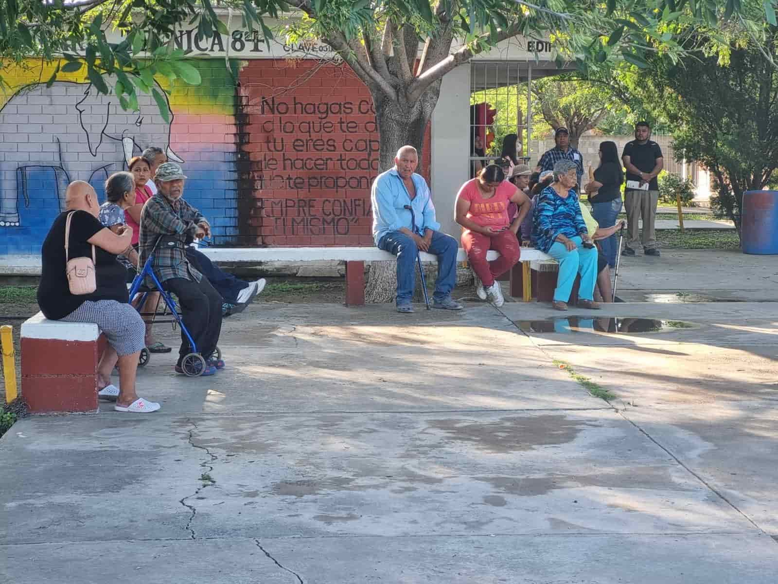 Endurece a votantes retraso de apertura de casillas
