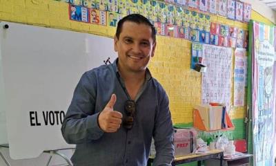 Acude Pepe Díaz a ejercer su voto