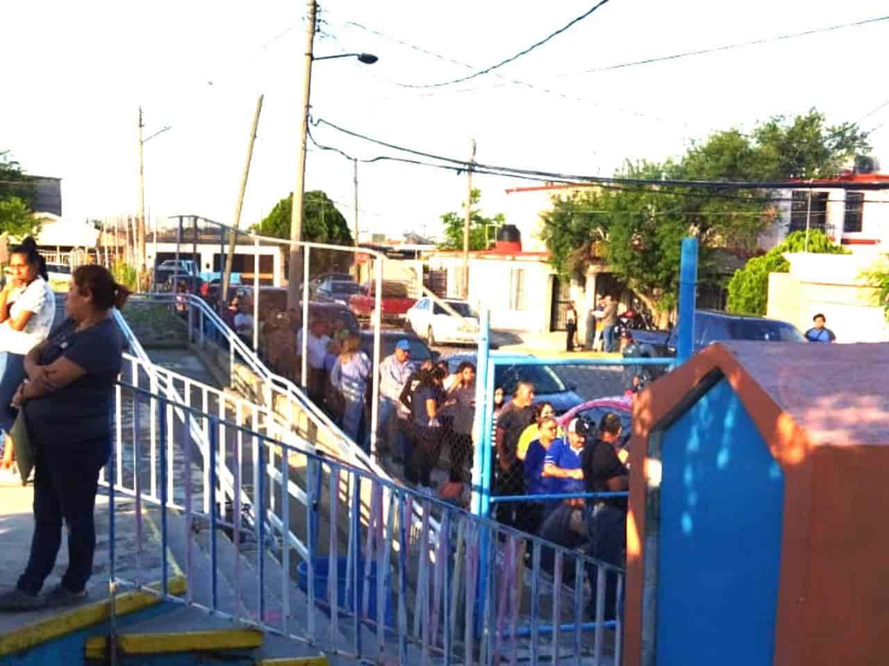 Se registran retrasos en la apertura de las urnas