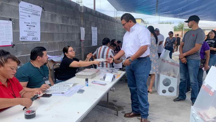 Vota Beto Piña en la Occidental