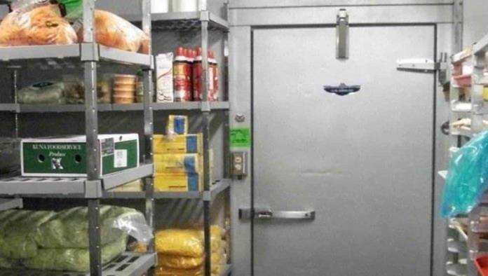 Mujer mayor queda atrapada en un refrigerador y murió de frío