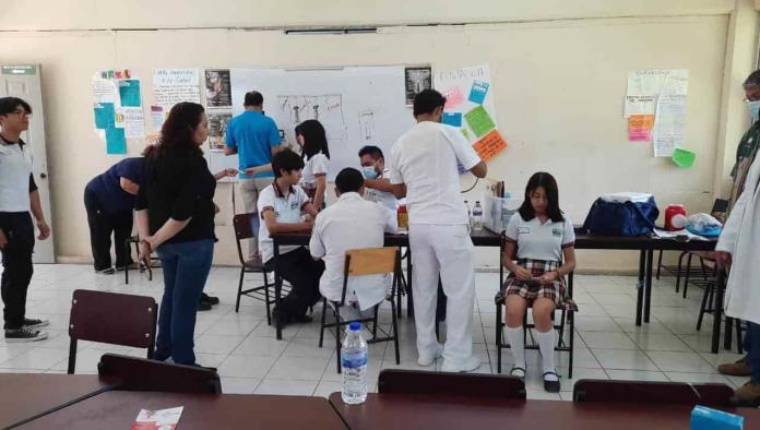 Realizan Feria de salud en escuelas