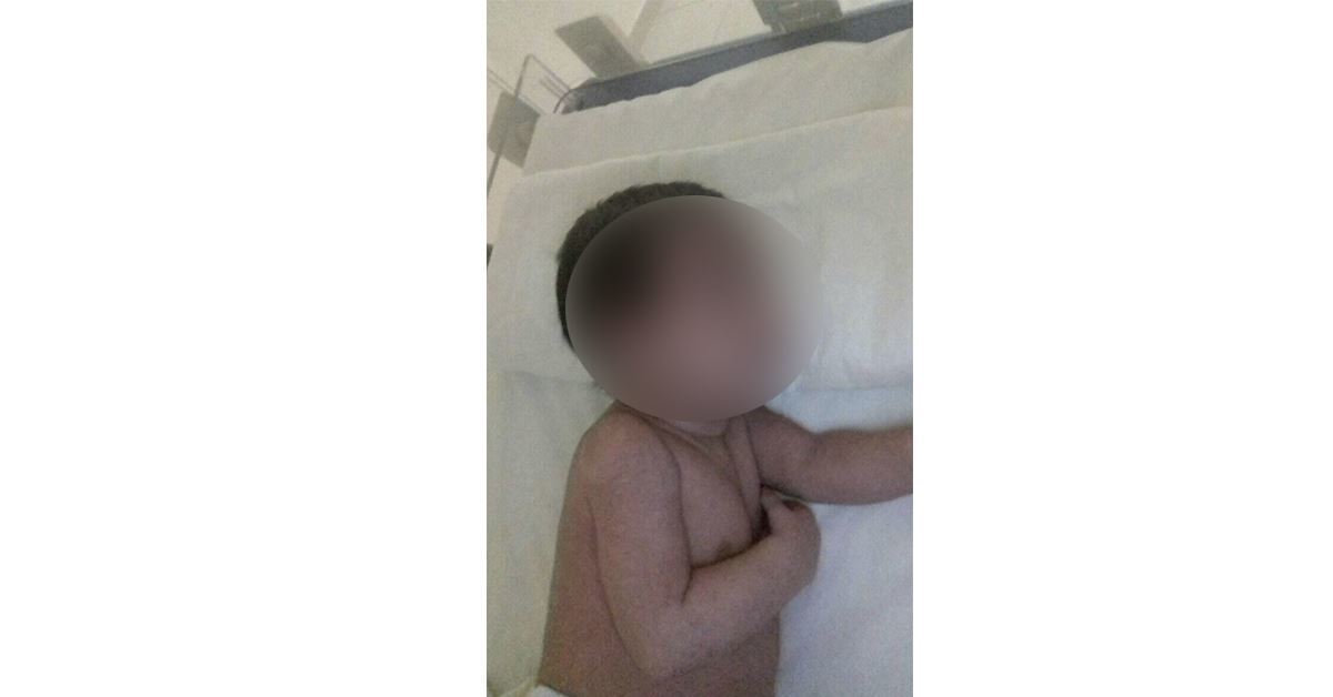 Se aferra a la vida bebé prematura