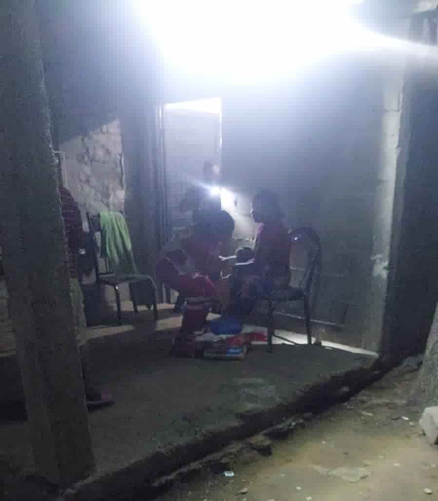 Se aferra a la vida bebé prematura