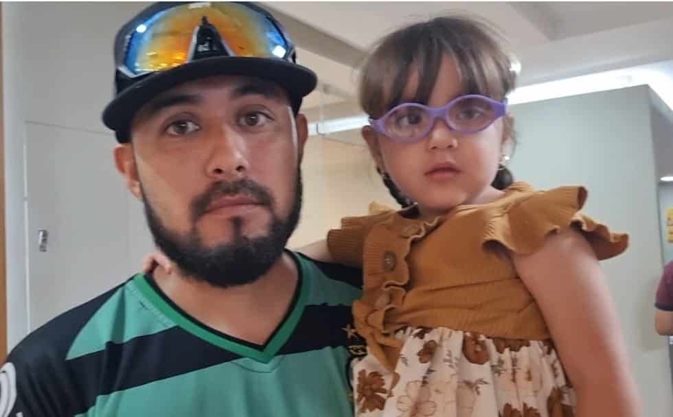 Se solidariza comunidad con niña invidente fue intervenida 