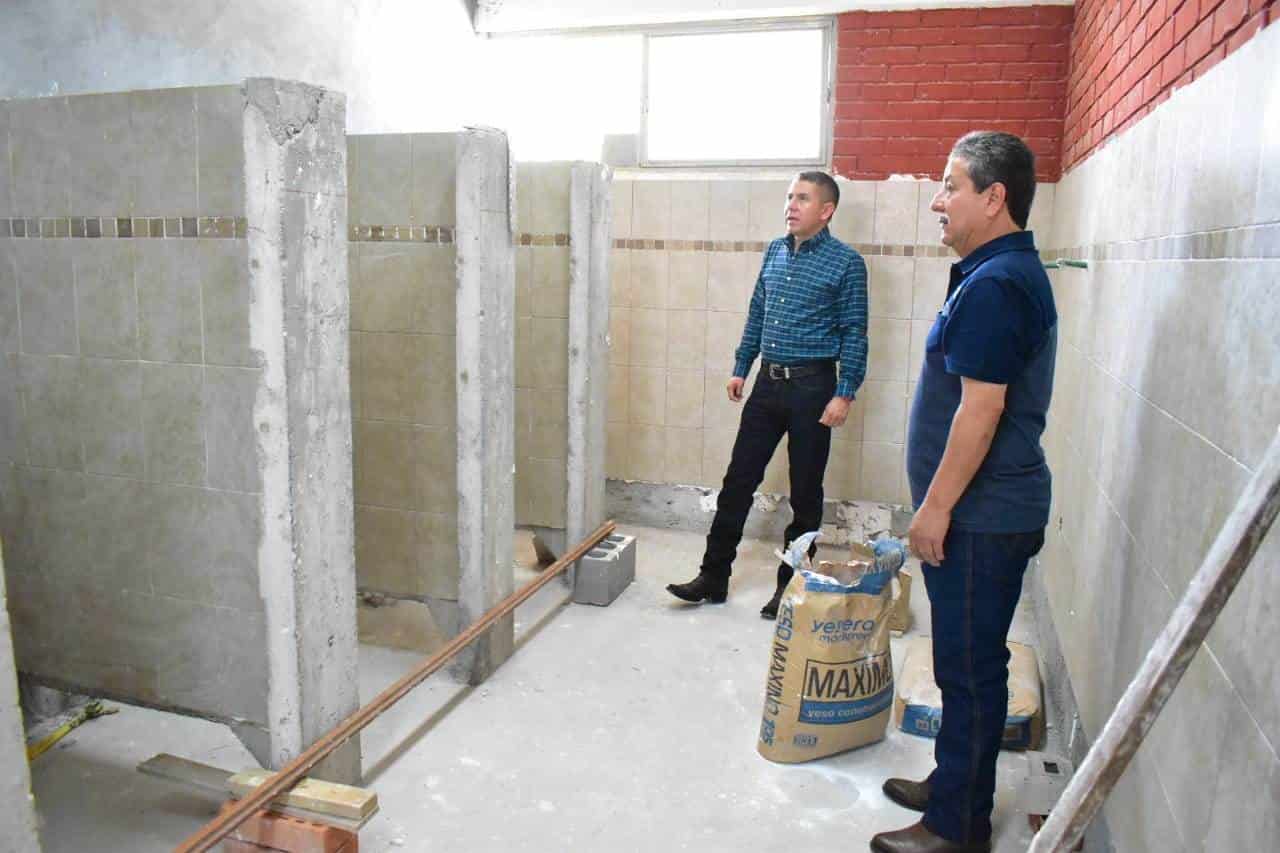 Avanzan obras en las escuelas