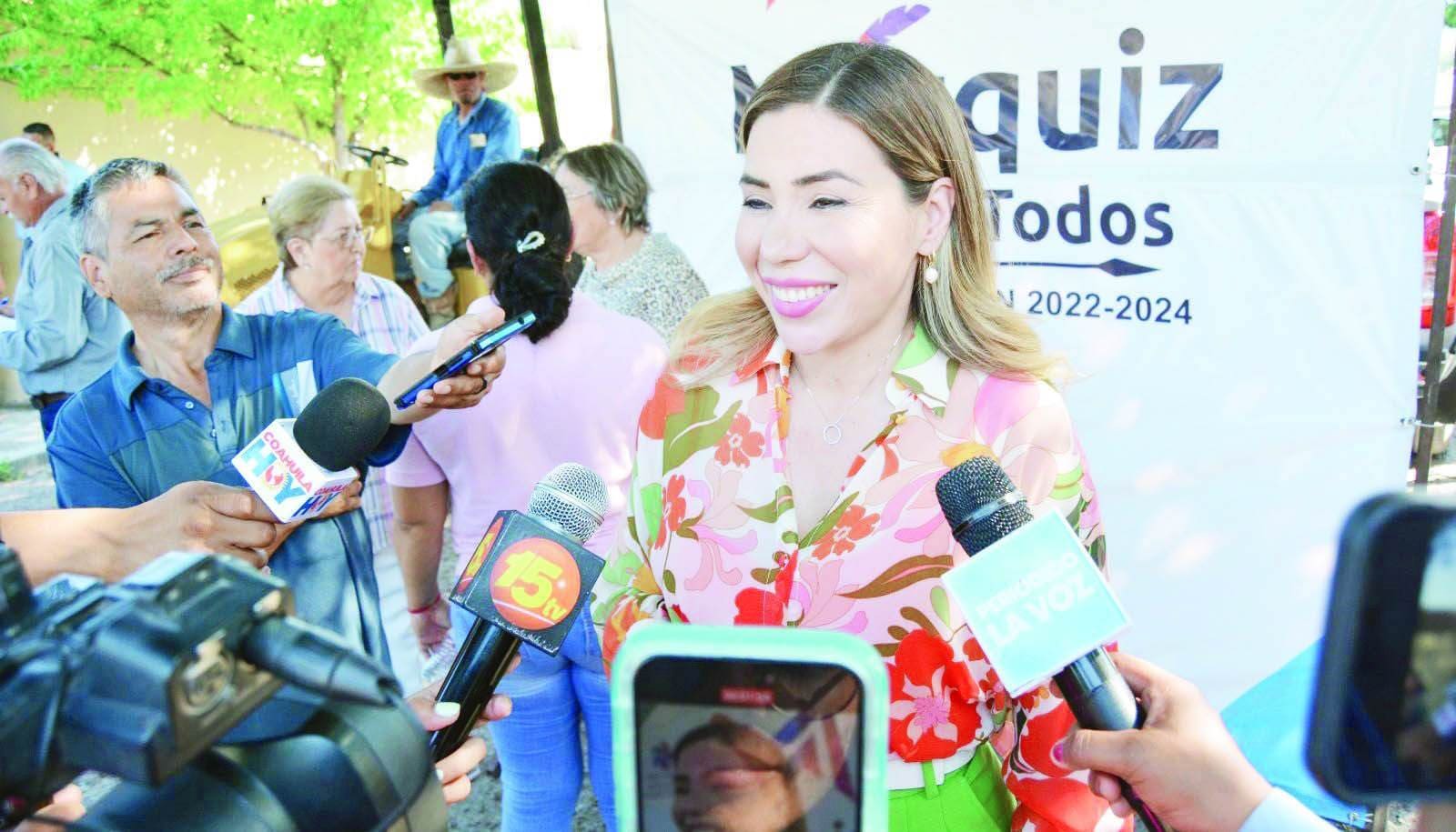 Mejora Tania las calles de Múzquiz