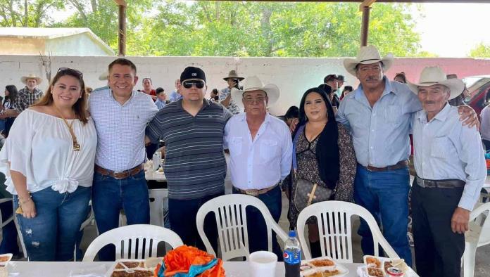 Celebran 87 años en “La Cascada”