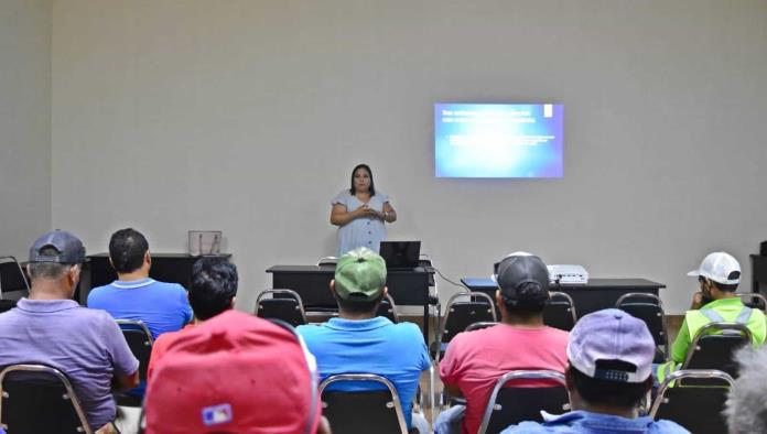 Instruye DIF sobre cáncer de próstata