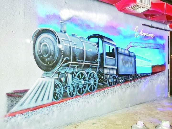 Efeck está por cumplir 20 años pintando sobre paredes, negocios, puentes y más espacios
