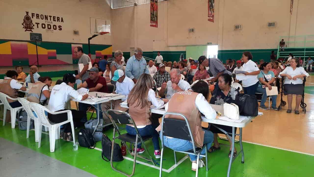 Asolean a becados en el “Bienestar”