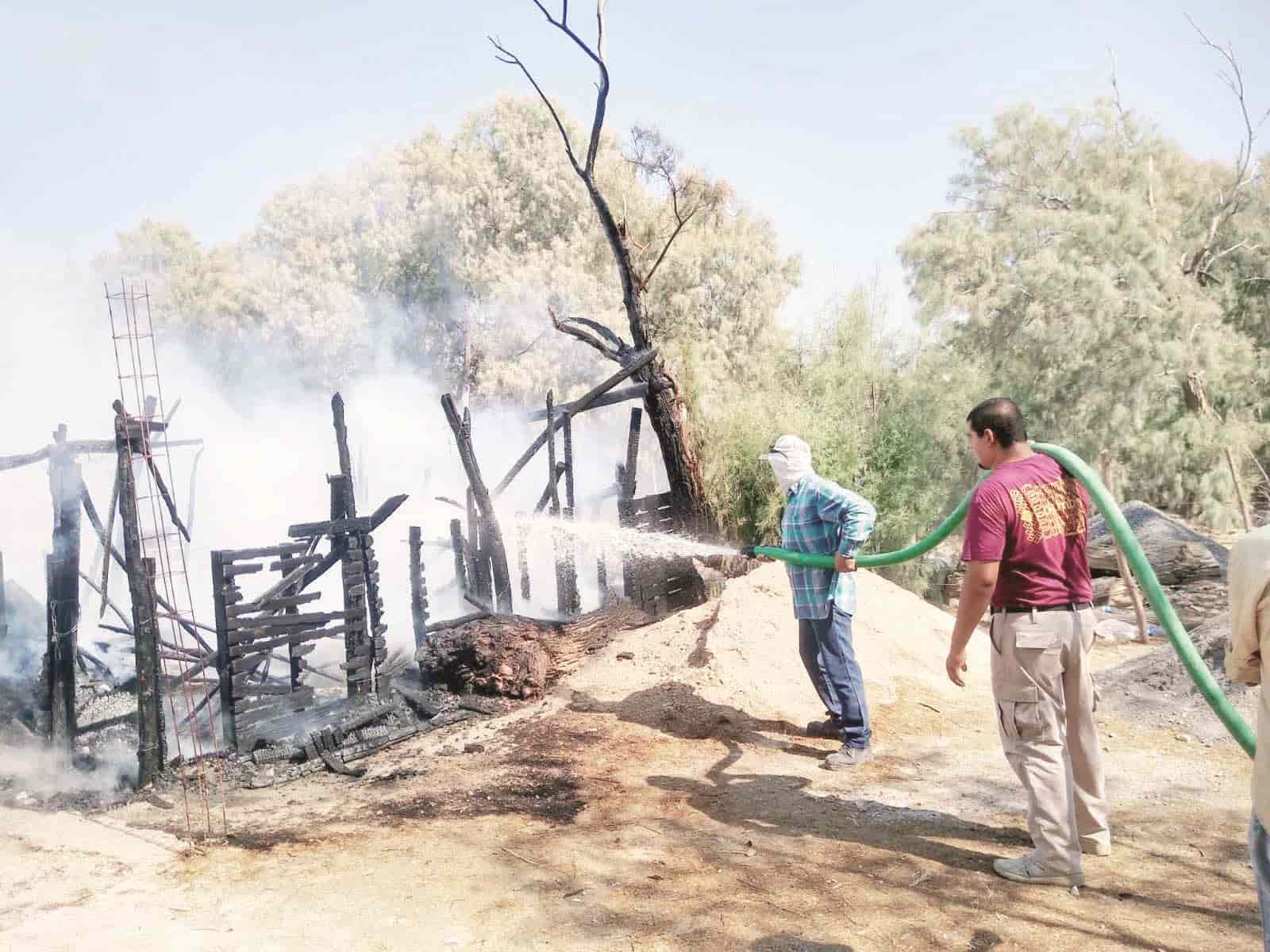 Por fuga de gas se quema jacalito