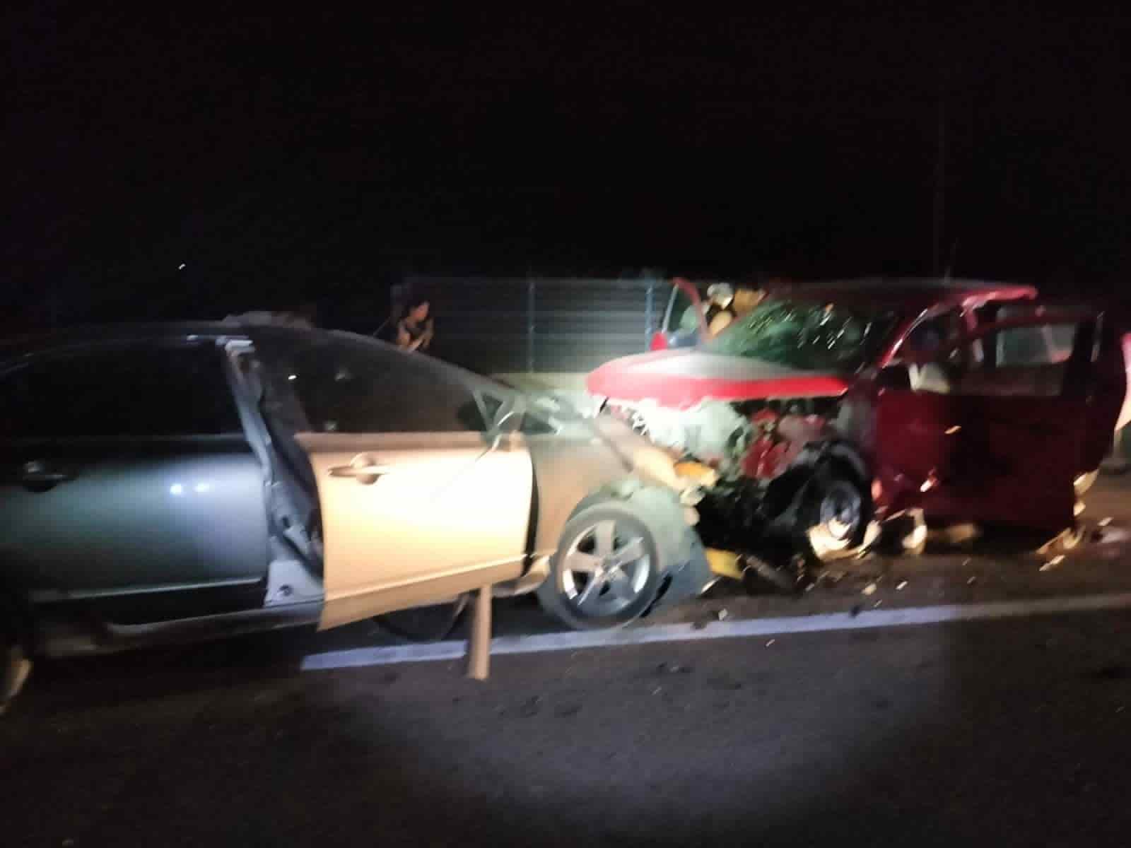 Una madre de familia sin vida  y dos conductores gravemente lesionados