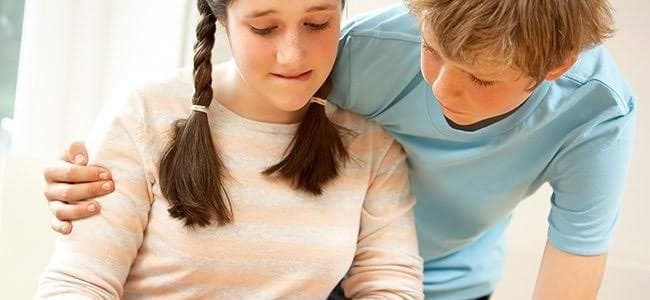 Vacíos socioafectivos catapultan embarazos entre los jóvenes