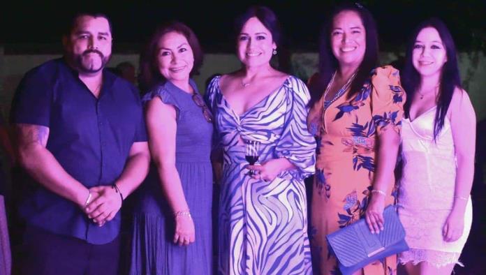 Cumple década “La Conchita”