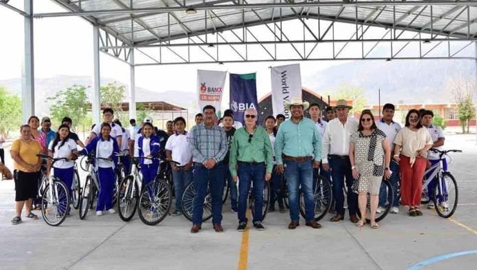 Agradece Beto a World Vision