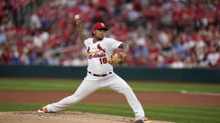 Carlos Martínez reforzará a los Acereros