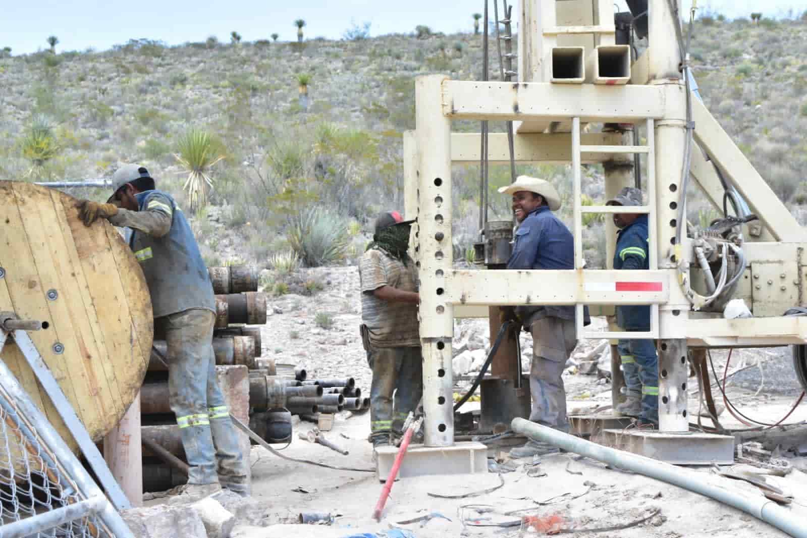 Supervisa Beto obra hidráulica