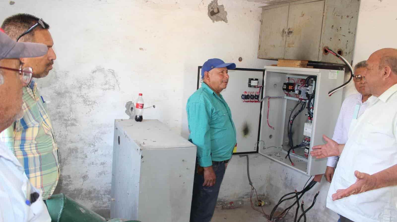 Garantiza alcalde agua en colonias