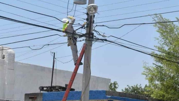 Ni quien conteste el 075 de la CFE