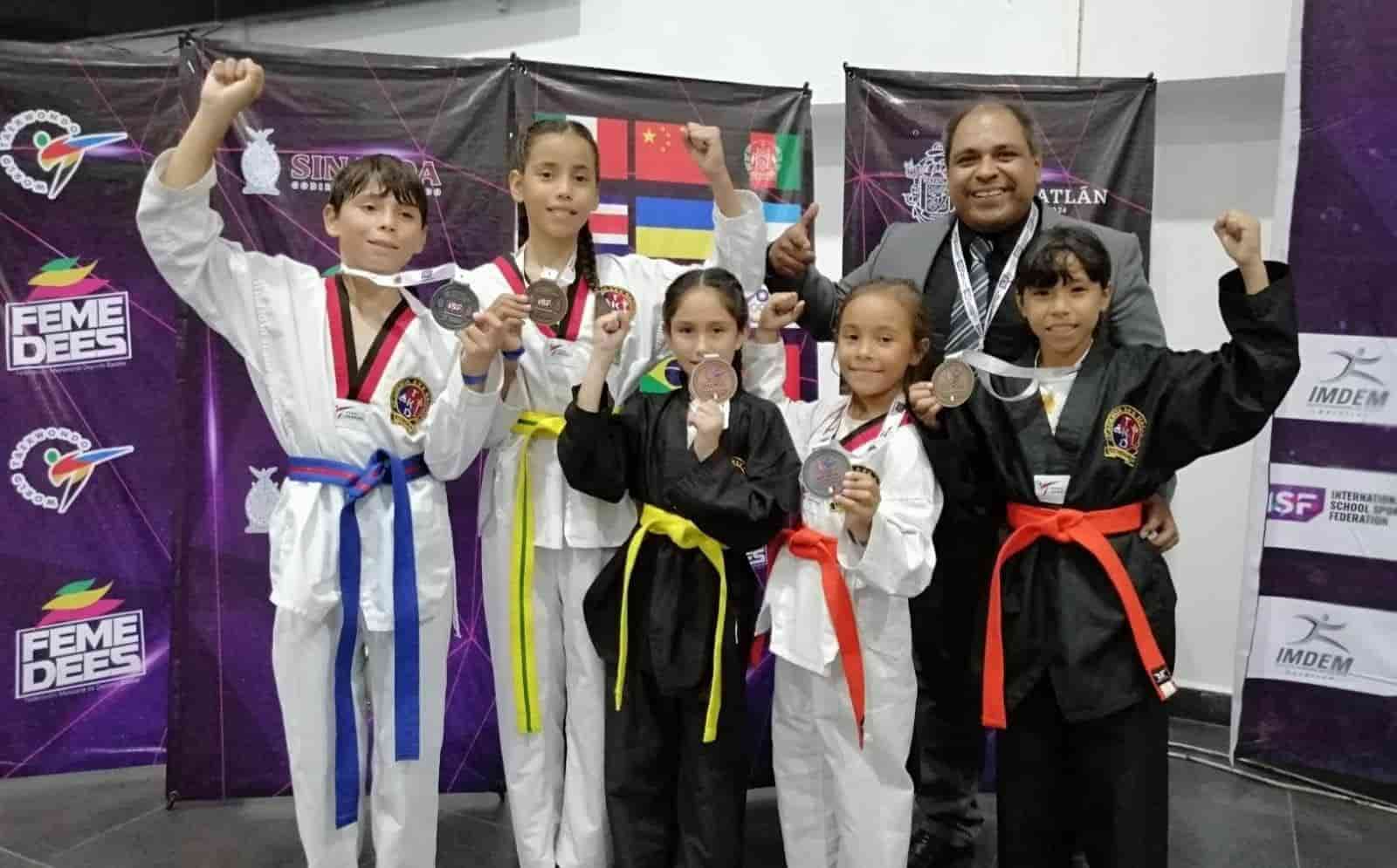 Destacan 5 zaragocenses en mundial de Taekwondo