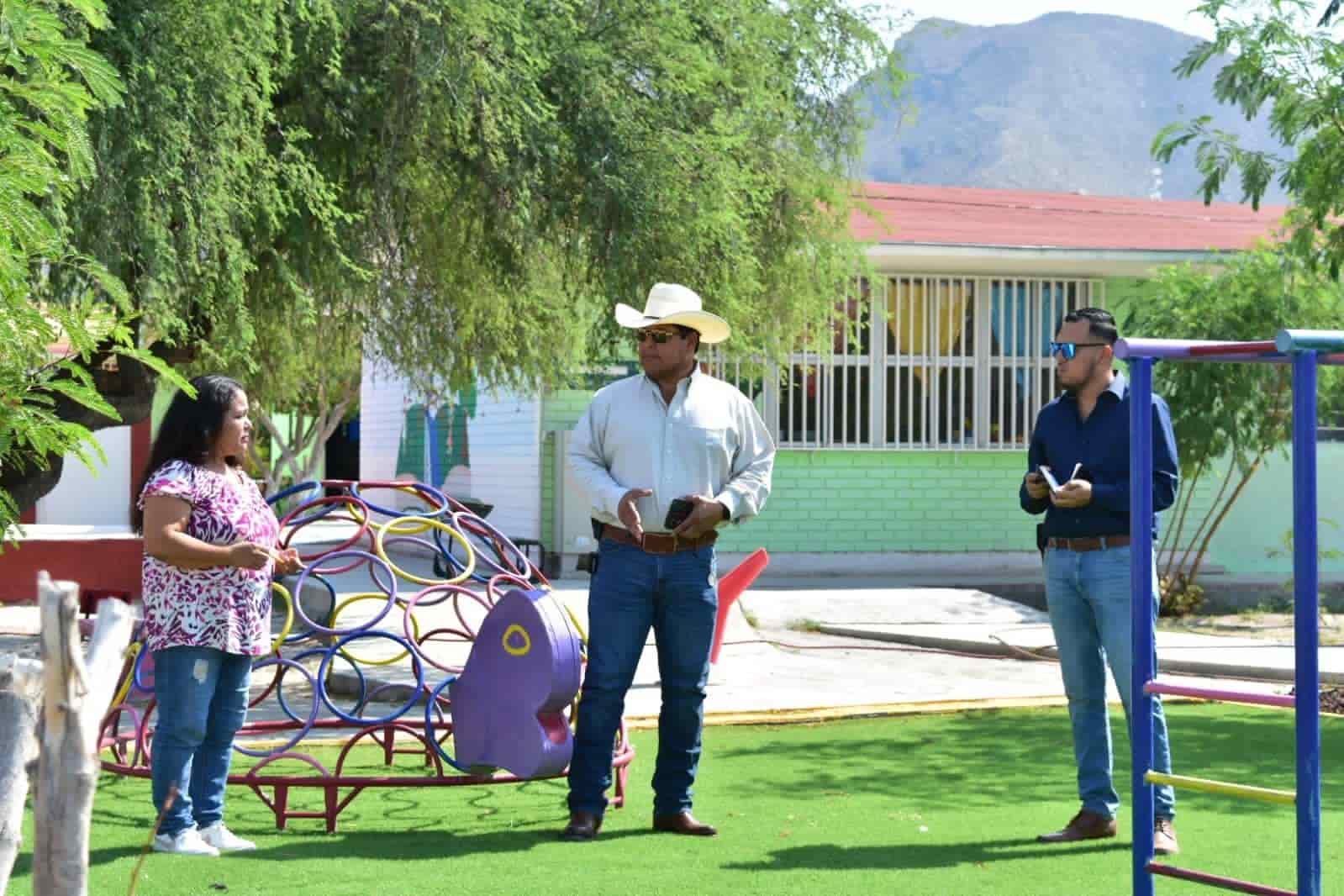 Atiende Beto a Jardín de Niños