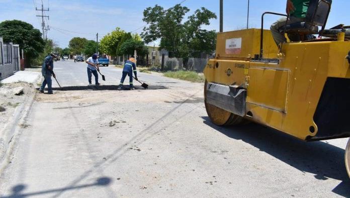 Trabaja San Buena en bacheo