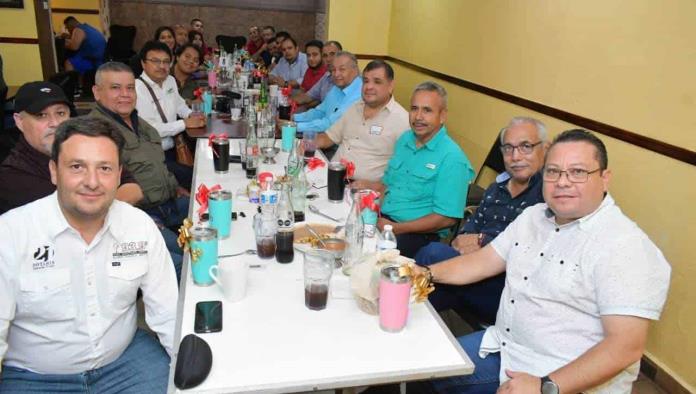 Reconocen a periodistas de los Cinco Manantiales