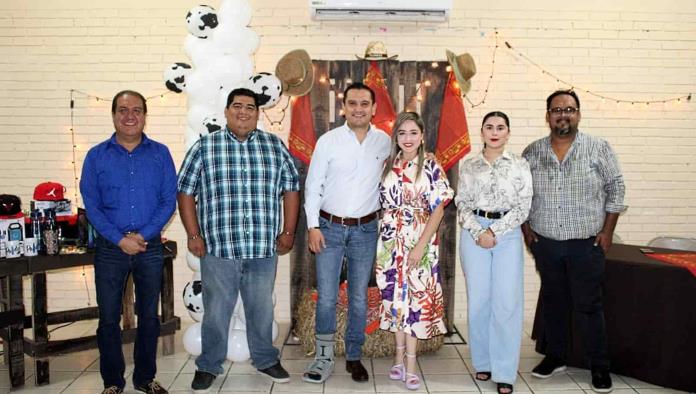 Festeja DIF municipal a papás allendenses